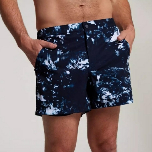 NWT VRST Men's 5” Resort Shorts L - Picture 1 of 4